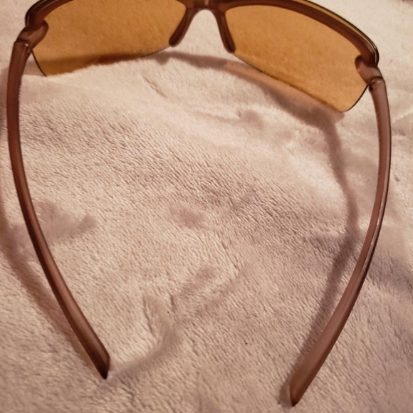 DVF Sun Glasses - Picture 5 of 5